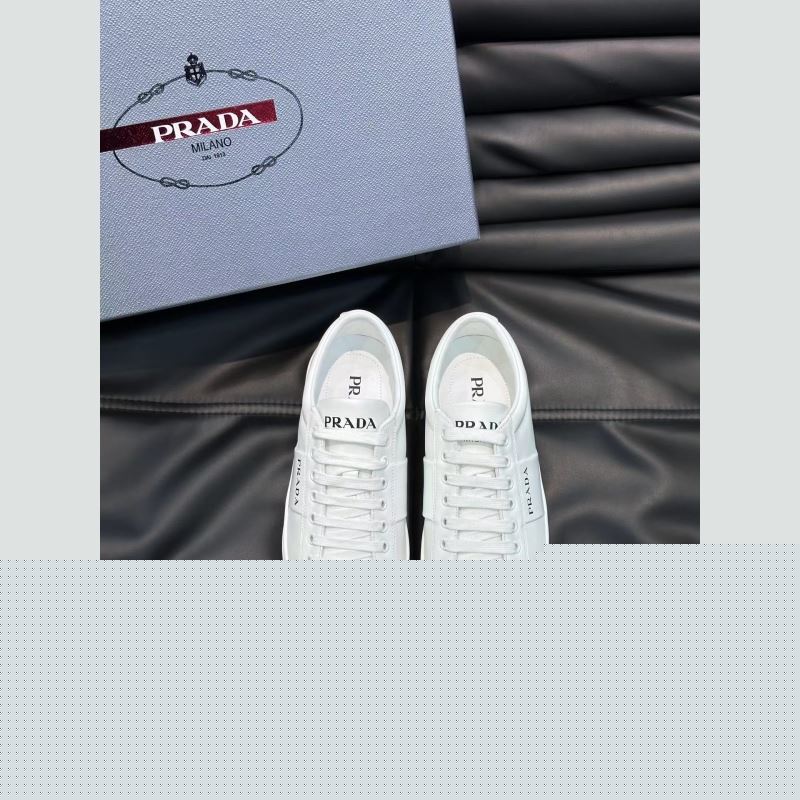 Pra*a sneakers
